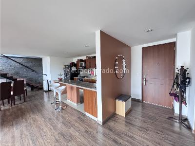Apartamento en arriendo en Cedritos, Bogotá · foto 2 de 16