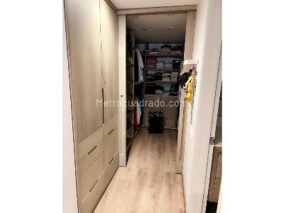 Apartamento de 4 alcobas en venta en La Cabrera, Bogotá, 187 m² · foto 7 de 13