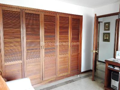 Apartamento de 4 alcobas en venta en Ciudad Jardin, Cali, 157 m² · foto 11 de 19