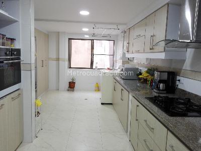 Apartamento de 4 alcobas en venta en Ciudad Jardin, Cali, 157 m² · foto 6 de 19