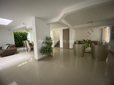 Casa de 3 alcobas en venta en La Flora, Cali, 180 m² · foto 2 de 20