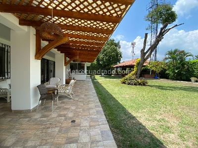 Casa de 4 alcobas en venta en Ciudad Jardin, Cali, 600 m² · foto 18 de 20