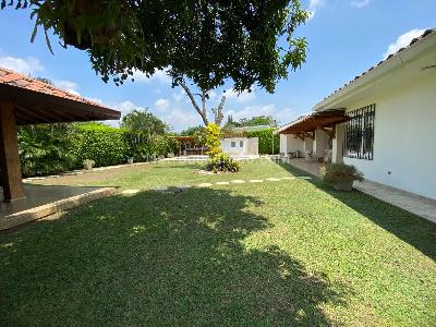 Casa de 4 alcobas en venta en Ciudad Jardin, Cali, 600 m² · foto 19 de 20