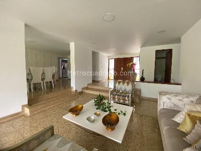 Casa de 4 alcobas en venta en Ciudad Jardin, Cali, 600 m² · foto 4 de 20