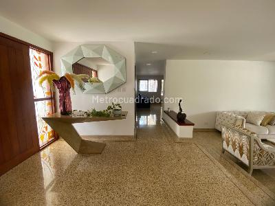 Casa de 4 alcobas en venta en Ciudad Jardin, Cali, 600 m² · foto 6 de 20