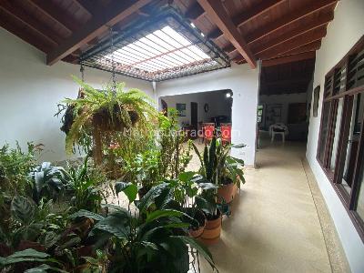 Casa de 4 alcobas en venta en Prados Del Norte, Cali, 318 m² · foto 9 de 19