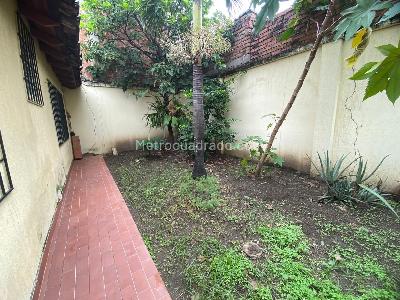 Casa de 4 alcobas en venta en Prados Del Norte, Cali, 318 m² · foto 19 de 19