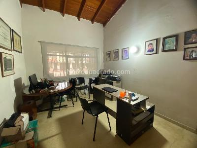 Casa de 4 alcobas en venta en Prados Del Norte, Cali, 318 m² · foto 10 de 19