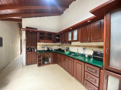 Casa de 4 alcobas en venta en Prados Del Norte, Cali, 318 m² · foto 7 de 19