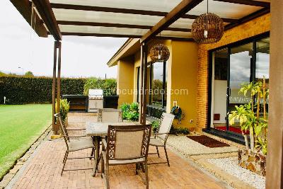 Casa de 5 alcobas en venta en Fontanar, Chía, 294 m² · foto 4 de 9