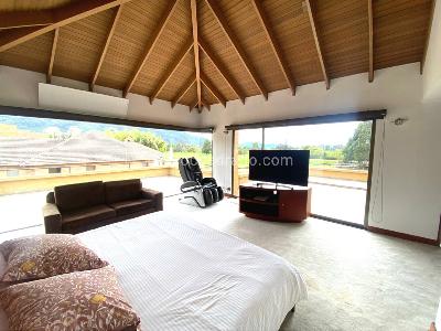 Casa de 5 alcobas en venta en Chia, Chía, 400 m² · foto 9 de 20