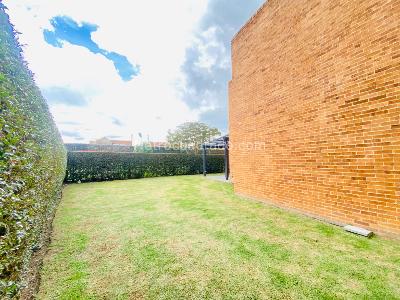 Casa de 3 alcobas en venta en Fontanar, Cajicá, 230 m² · foto 3 de 10