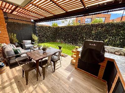 Casa de 3 alcobas en venta en Cajica, Chía, 235 m² · foto 2 de 12