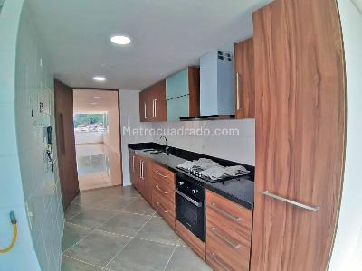 Apartamento de 3 alcobas en venta en Belen, Ibagué, 180 m² · foto 3 de 12