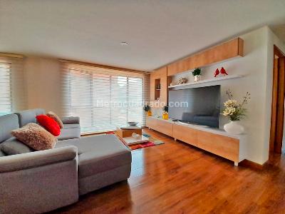 Apartamento de 3 alcobas en venta en Santafé, Bogotá, 98 m² · foto 2 de 8