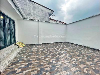 Casa de 5 alcobas en venta en Santa Helena, Ibagué, 234 m² · foto 10 de 10