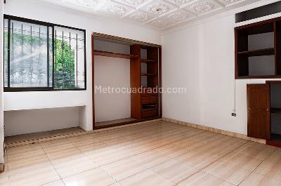 Casa de 3 alcobas en venta en Cúcuta, 204 m² · foto 2 de 6