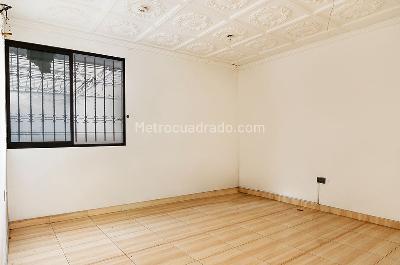 Casa de 3 alcobas en venta en Cúcuta, 204 m² · foto 3 de 6