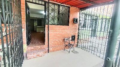 Casa de 5 alcobas en venta en Ciudadela Simon Bolivar Ibagué, Ibagué, 180 m² · foto 5 de 18