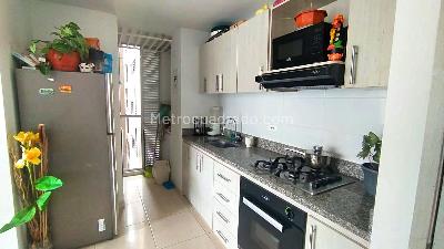 Apartamento de 3 alcobas en venta en Sector Makro Ibagué, Ibagué, 82 m² · foto 4 de 17