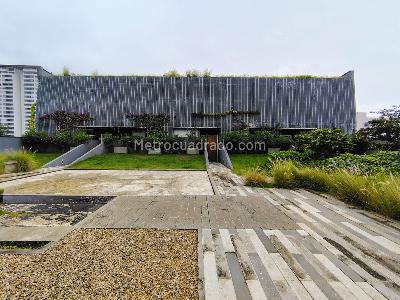 Casa de 4 alcobas en venta en El Recreo, Montería, 374 m² · foto 16 de 17