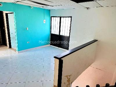 Casa de 5 alcobas en venta en Obrero, Neiva, 207 m² · foto 18 de 19