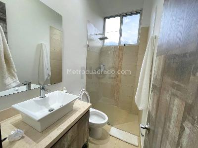 Casa de 4 alcobas en venta en El Pais Salado, Ibagué · foto 13 de 20