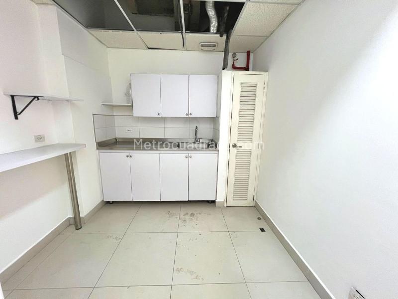 Local Comercial en Venta, CENTRO, Medellín - Więcej