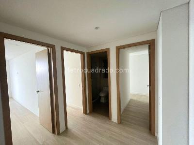 Apartamento de 3 alcobas en venta en Torre Bacata, Bogotá, 131 m² · foto 15 de 18