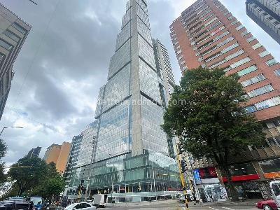 Apartamento de 3 alcobas en venta en Torre Bacata, Bogotá, 131 m² · foto 2 de 18