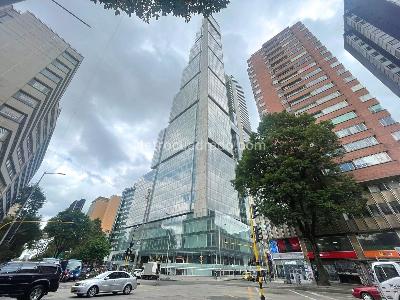 Apartamento de 3 alcobas en venta en Torre Bacata, Bogotá, 131 m² · foto 3 de 18