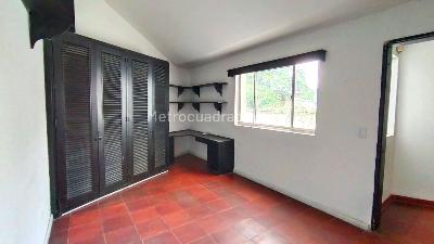 Apartamento de 3 alcobas en venta en Cadiz, Ibagué, 219 m² · foto 8 de 14