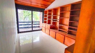 Apartamento de 3 alcobas en venta en Cadiz, Ibagué, 219 m² · foto 9 de 14