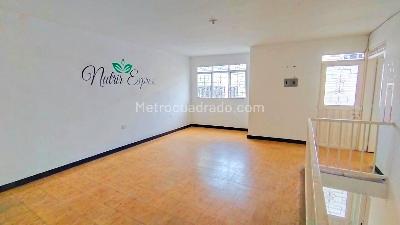 Casa de 5 alcobas en venta en Hipodromo, Ibagué, 245 m² · foto 8 de 12