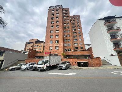 Apartamento en venta en Los Colores, Medellín · foto 3 de 19