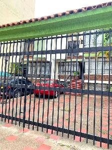 Casa de 4 alcobas en venta en Parrales, Ibagué, 109 m² · foto 7 de 20