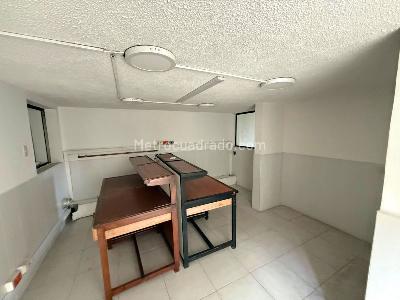 Casa de 4 alcobas en venta en Park Way, Bogotá, 422 m² · foto 14 de 19