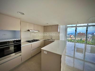 Apartamento de 2 alcobas en venta en Bellavista, Cali, 114 m² · foto 4 de 20