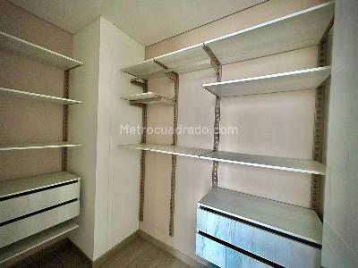 Apartamento de 3 alcobas en venta en Bellavista, Cali, 156 m² · foto 14 de 15