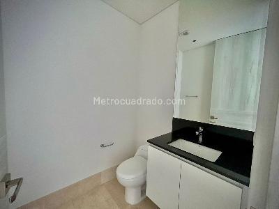 Apartamento de 3 alcobas en venta en Bellavista, Cali, 156 m² · foto 9 de 15