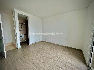 Apartamento de 3 alcobas en venta en Bellavista, Cali, 172 m² · foto 12 de 19