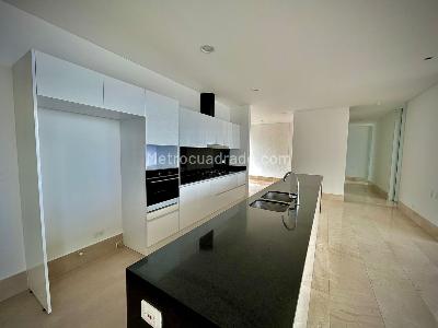 Apartamento de 3 alcobas en venta en Bellavista, Cali, 172 m² · foto 6 de 19