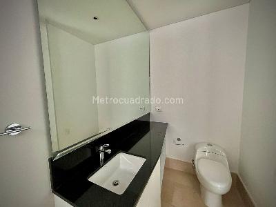 Apartamento de 3 alcobas en venta en Bellavista, Cali, 172 m² · foto 8 de 19