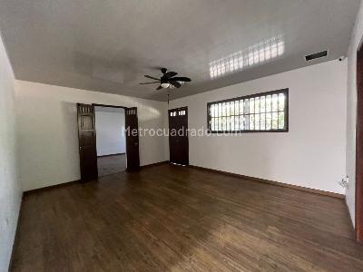 Casa de 5 alcobas en venta en Prado, Medellín, 420 m² · foto 4 de 20