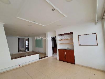 Casa en venta en Santa Barbara, Bogotá · foto 3 de 19