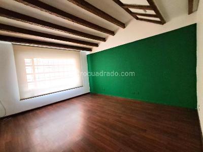 Casa en venta en Santa Barbara, Bogotá · foto 9 de 19
