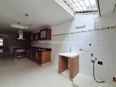 Casa en venta en Santa Barbara, Bogotá · foto 14 de 19