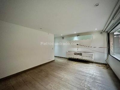 Apartamento de 4 alcobas en venta en Los Rosales, Bogotá, 214 m² · foto 12 de 20