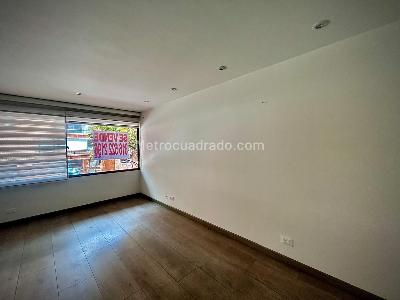 Apartamento de 4 alcobas en venta en Los Rosales, Bogotá, 214 m² · foto 19 de 20