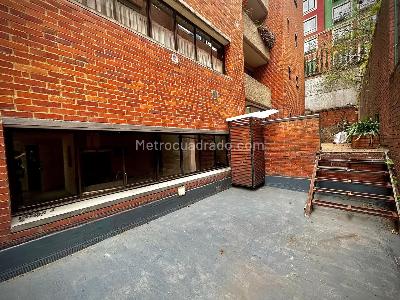 Apartamento de 4 alcobas en venta en Los Rosales, Bogotá, 214 m² · foto 2 de 20